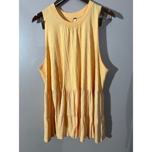 Free People Yellow Pleated Sleeveless Tank Top - Picture 1 of 4